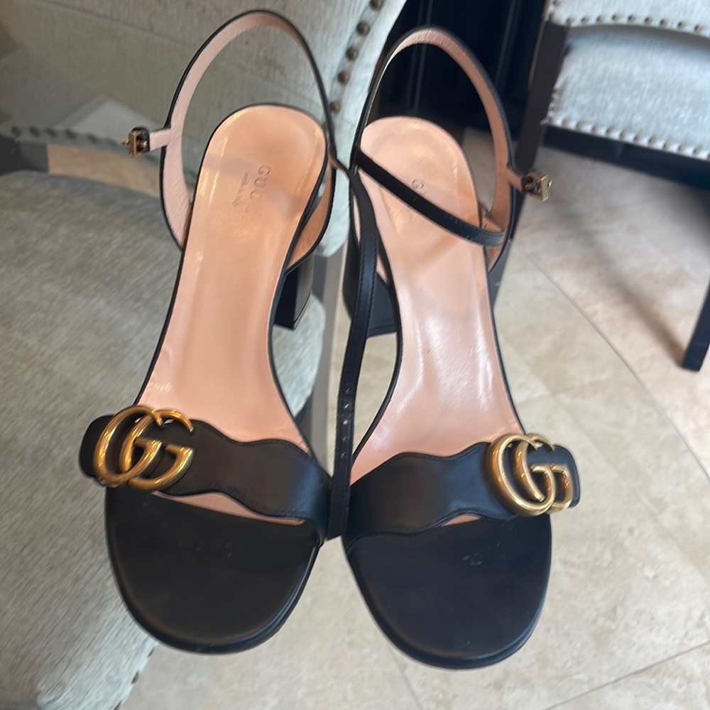 Gucci Leather mid-heel sandal